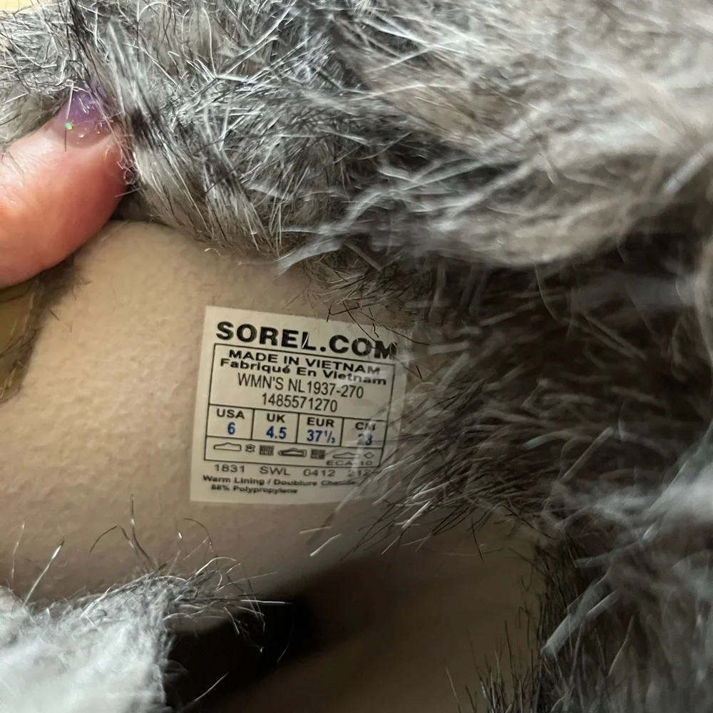 Sorel “Joan of the Arctic” tall winter boots. Size 6